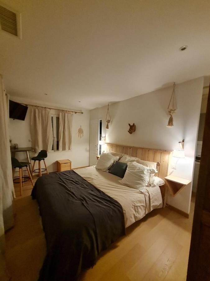 Oxpira Apartment Palaja Bagian luar foto